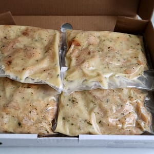 Lanière de poulet aux fines herbes, sauce alfredo (déja cuit)